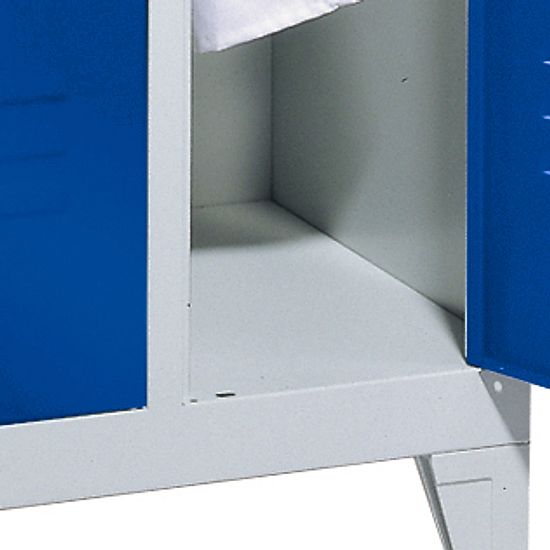 C+P Doppel-Garderobenschrank "S 2000 Classic" mit 15 cm hohen Füßen 185x61x50 cm / 4 Fächer, 30 cm