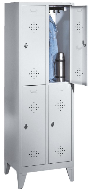 C+P Doppel-Garderobenschrank "S 2000 Classic" mit 15 cm hohen Füßen 185x61x50 cm / 4 Fächer, 30 cm