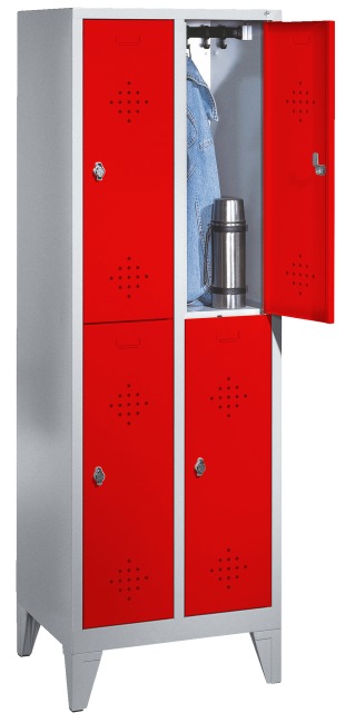 C+P Doppel-Garderobenschrank "S 2000 Classic" mit 15 cm hohen Füßen 185x61x50 cm / 4 Fächer, 30 cm